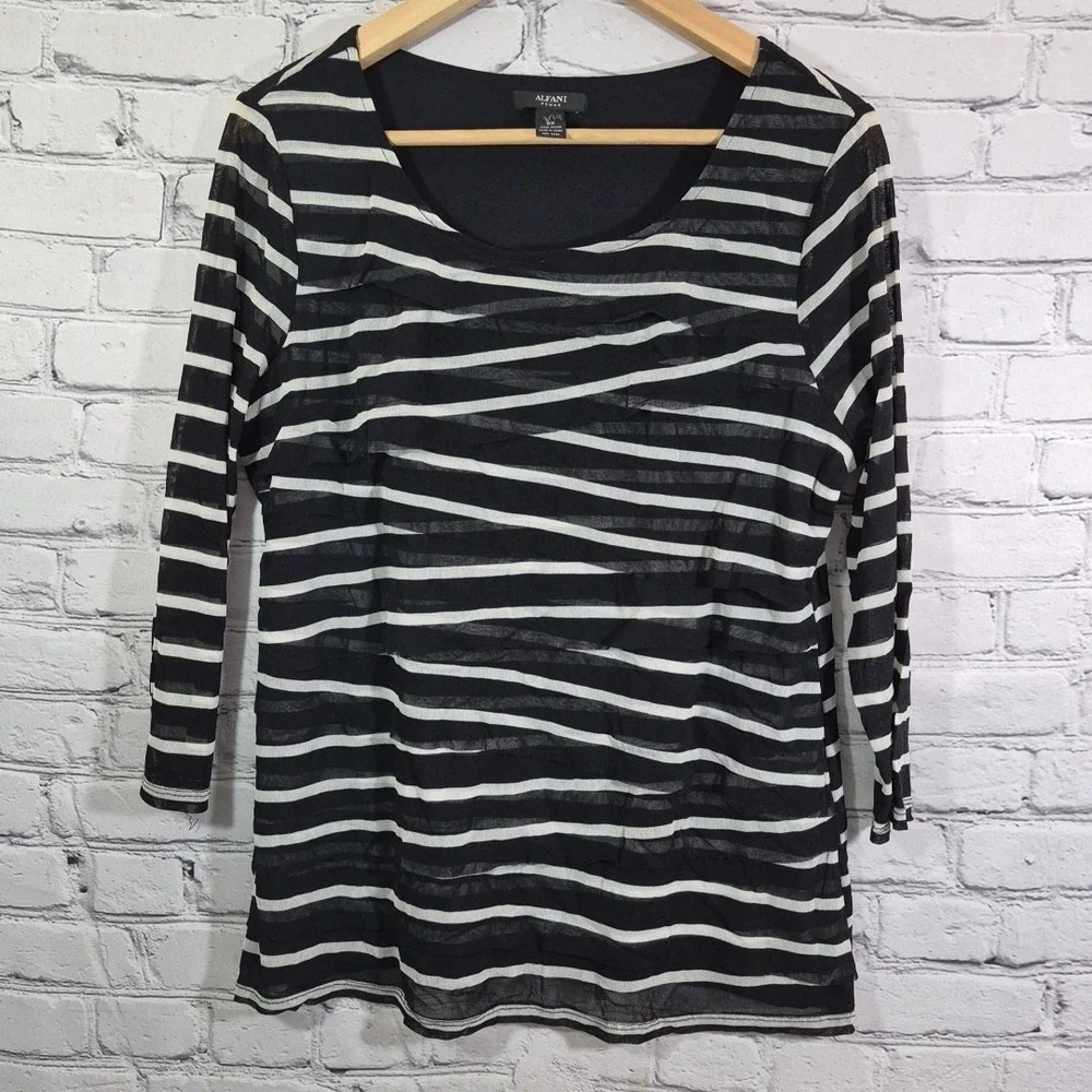 Womens‎ Office Wear Lot Of 4 Sweaters Tops Size M Black White Stripes